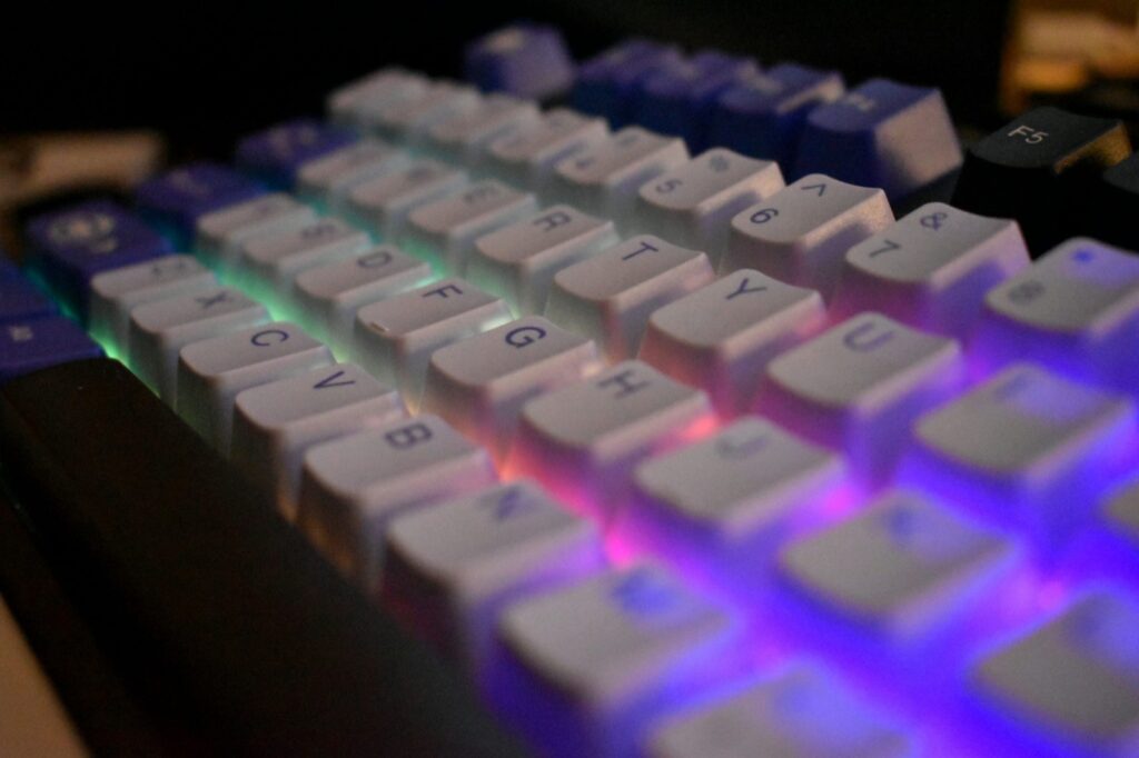 Mechanical Keyboard Switches Explained: Linear vs Tactile vs Clicky (and Which to Pick)