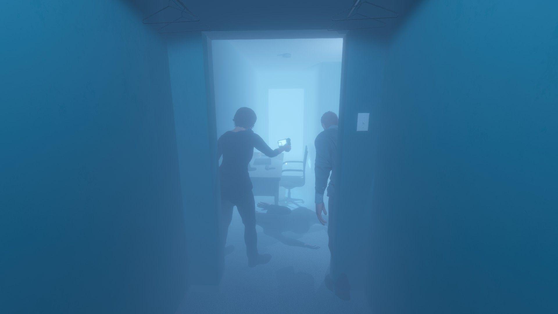 Two players investigating together in the fog during a Phasmophobia co-op match